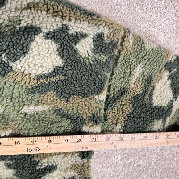 J Crew Sherpa Fleece Snap Collar Sweatshirt Womens XS Green Camo Pullover - Picture 10 of 11